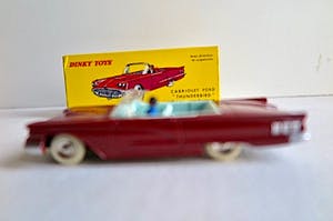 Curiosa - Dinky Toys - 3x Cabriolet+bestuurder- Ford en Triumph - Atlas/Mattel 1:43 +Doos kopen? Bied vanaf 1!