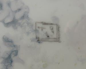 Niet of onleesbaar gesigneerd - Diep Aziatisch Porseleinen bord met gemarmerd lustglazuren decoratie kopen? Bied vanaf 1!