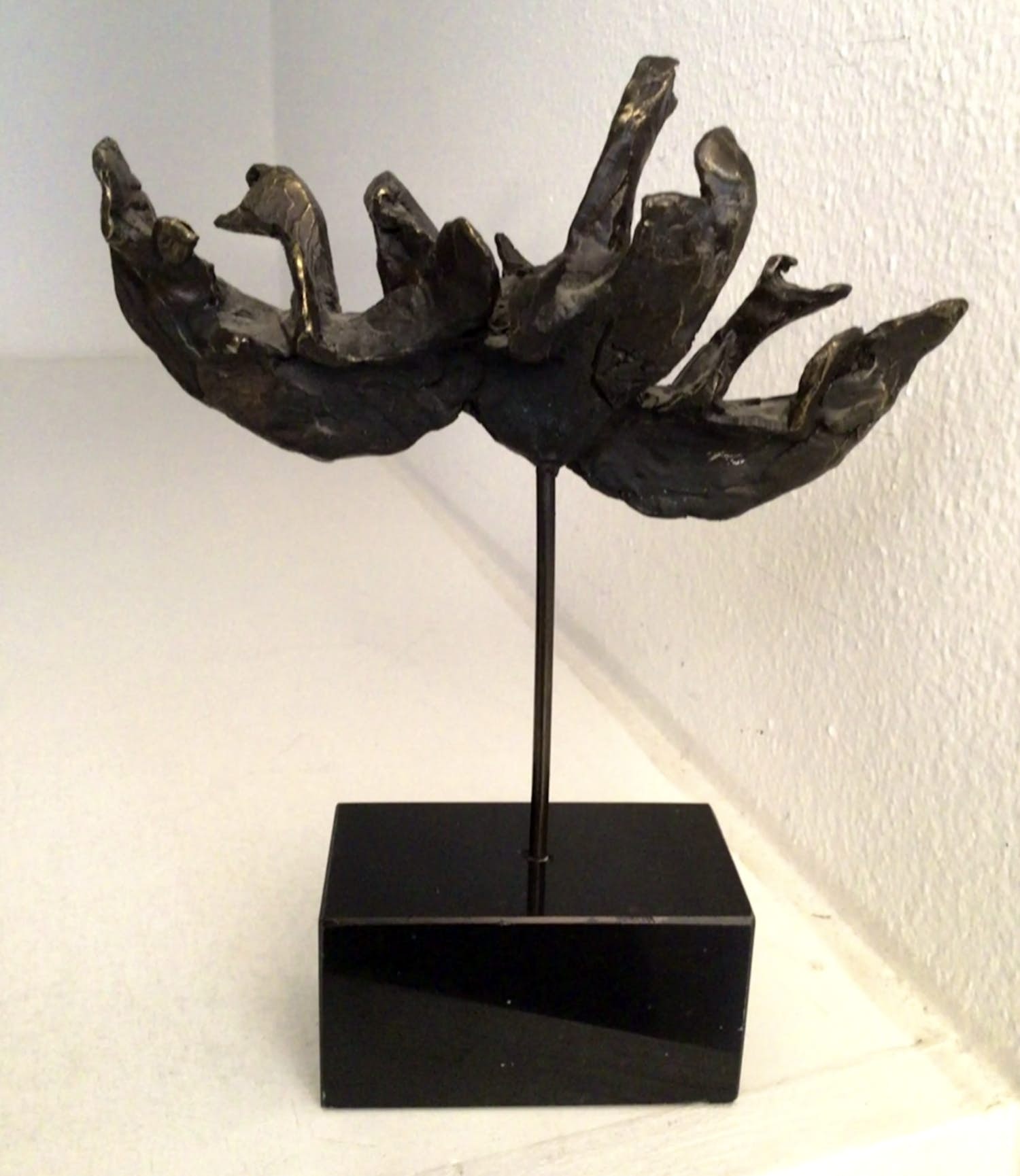 Bernadette Leijdekkers - Sculptuur “ WILDE ZWANEN “. Gesigneerd kopen? Bied vanaf 1!