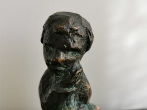 Brons (Onbekend) - Man met gevouwen handen kopen? Bied vanaf 1!