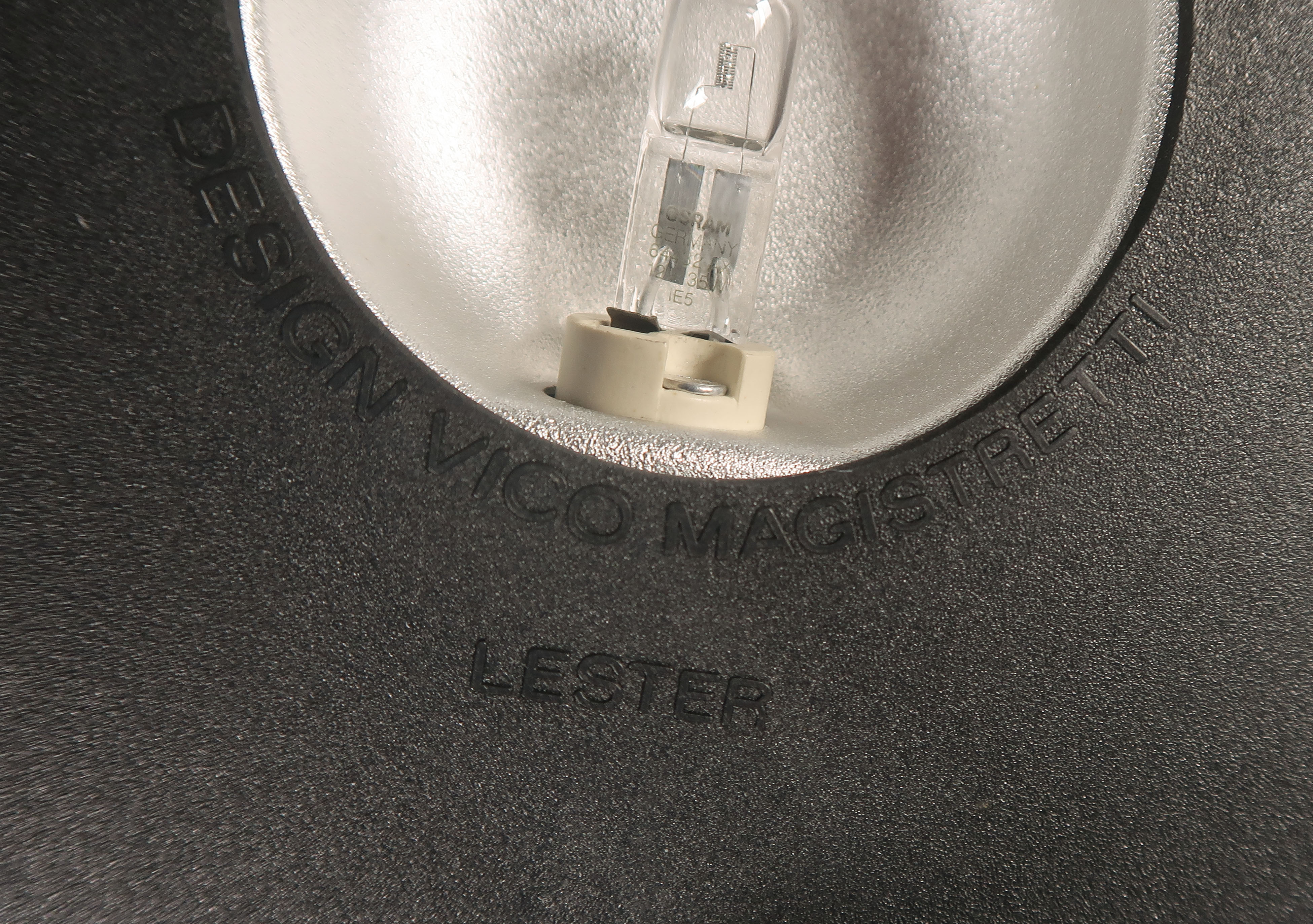 Vico Magistretti - Metaal en kunststof, Bureaulamp ''Lester'' kopen? Bied vanaf 20!