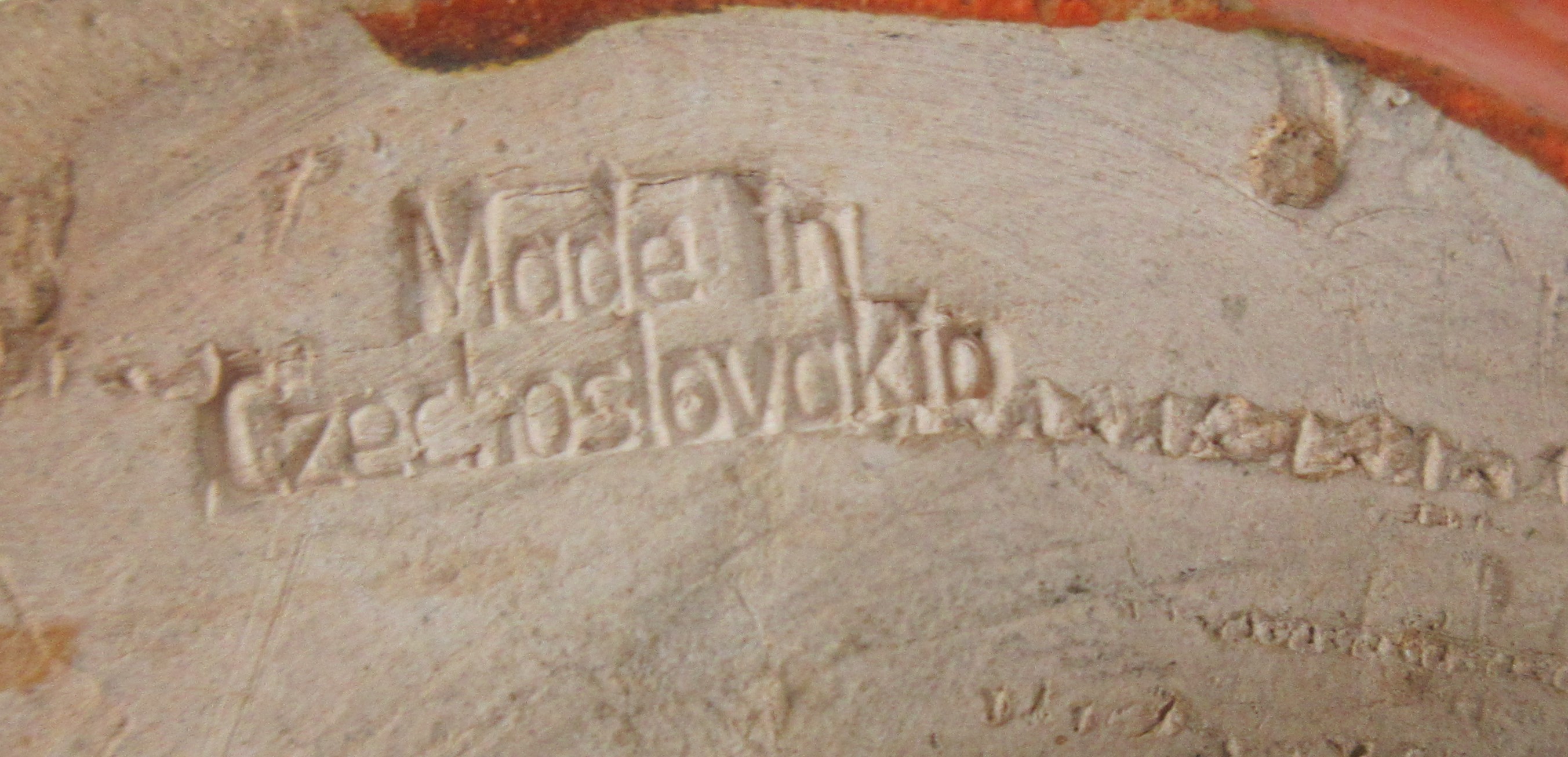 Niet of onleesbaar gesigneerd - Art deco terracotta plastiek van een vrouw met kruik kopen? Bied vanaf 1!