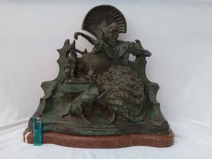 Antonio Amorgasti - Elegante dame met 2 honden in brons getekend kopen? Bied vanaf 375!