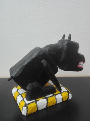 Peter Bastiaanssen - Zittend hondje op geblokt kleedje, zonder titel kopen? Bied vanaf 75!