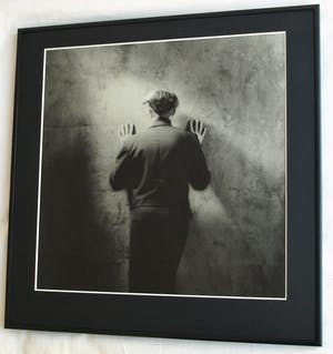 Erwin Olaf - 4 Ingelijste en handgesigneerde foto’s uit 1986 – oplage 1 (!) – 35 x 35 cm kopen? Bied vanaf 1000!