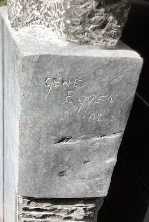 Gene Eggen - Vader, moeder en twee kinderen kopen? Bied vanaf 2000!