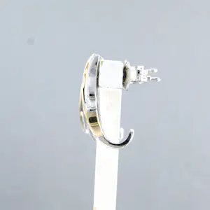 14k bicolour gouden oorknoppen bezet met briljant geslepen diamant tot. 0,20ct kopen? Bied vanaf 410!