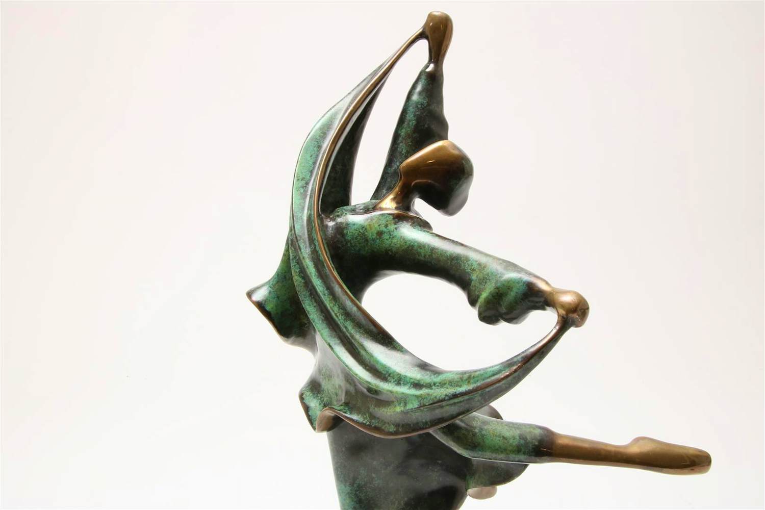 Avi Kenan - Bronzen beeld: Ballerina verkocht voor € 899!