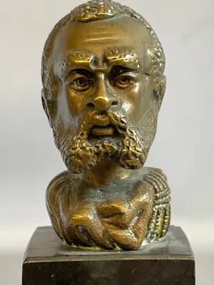 Ethiopie - 230122- Extremly Rare Antique Haile Selassie bronze buste on sokkel - Ethiopia. kopen? Bied vanaf 225!