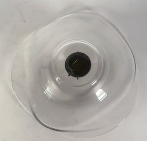 Corry Ammerlaan - Brons en glas, Schaal met medaillon kopen? Bied vanaf 20!