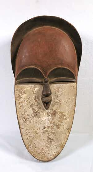 Tsogho - Karakteristiek masker met rood voorhoofd en witte kin verkocht voor € 1!