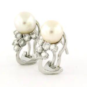 18k witgouden oorclips met parel en briljant geslepen diamant 0.50ct kopen? Bied vanaf 650!