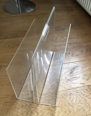 Niet of onleesbaar gesigneerd - Vintage design tijdschriften houder plexiglas kaufen? Bieten Sie von 1!