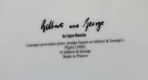 Gilbert & George - Flight- Limoges porseleinen bord uit 1983 - Ligne Blanche kopen? Bied vanaf 110!
