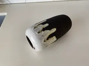 Niet of onleesbaar gesigneerd - Vintage aardewerk vaasje met druipglazuur kopen? Bied vanaf 1!