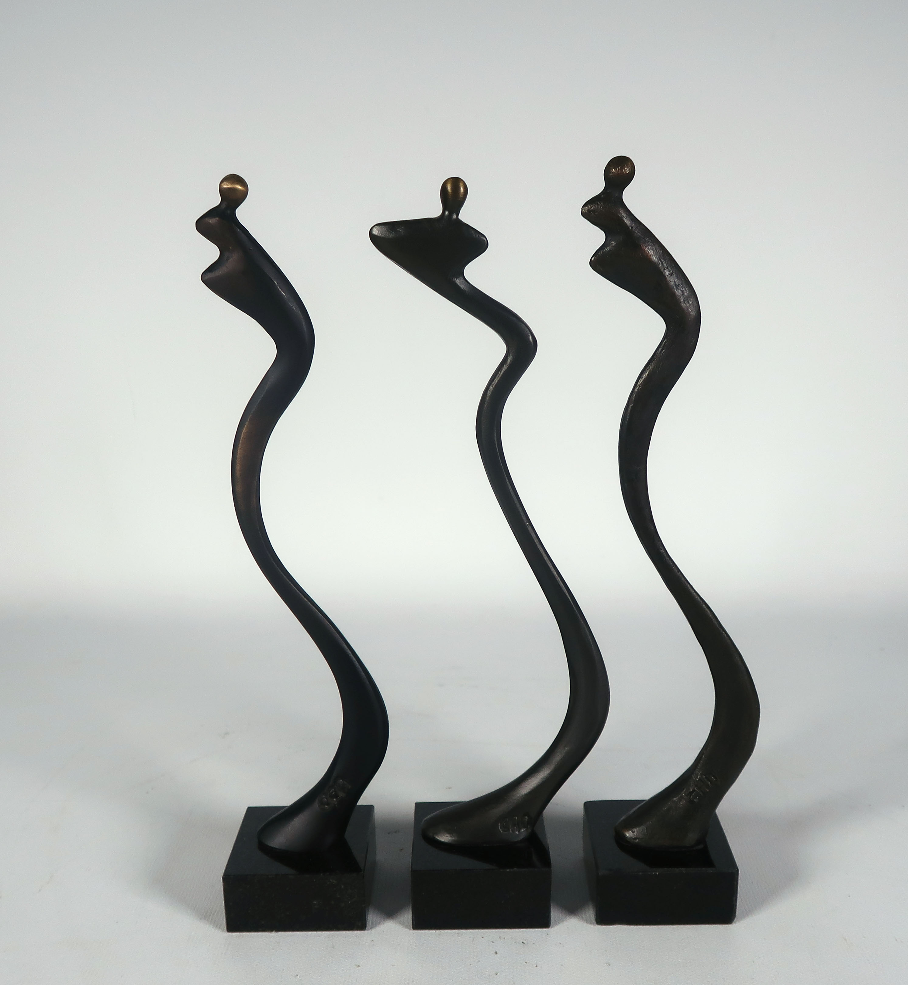 Corry Ammerlaan - Brons, Drie sculpturen kopen? Bied vanaf 30!