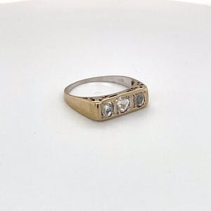 18K Goud - handgemaakte witgouden ring met 3 roosgeslepen diamanten. maat 52,5(16,75) 2,29g kopen? Bied vanaf 200!