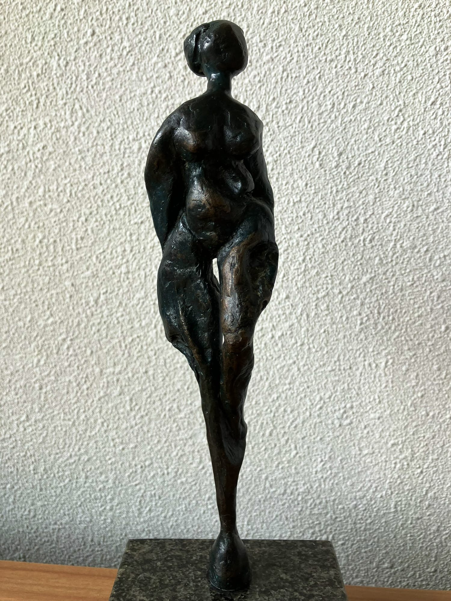 Brons (Onbekend) - Prachtig bronzen beeld van vrouw. kopen? Bied vanaf 85!