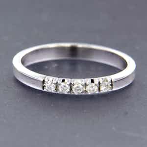 18K Goud - witgouden ring bezet met briljant geslepen diamant verkocht voor € 340!