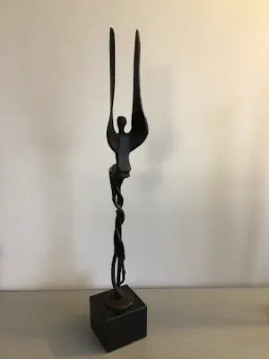 Klaas van den Berg - Sculptuur “ Godin Athena “.. kopen? Bied vanaf 135!