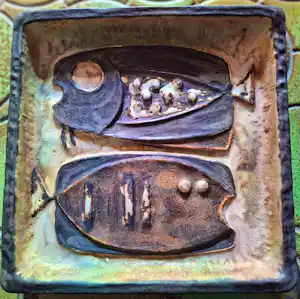 Helmut Friedrich Schäffenacker - Keramik Wandrelief Sternzeichen Fisch kaufen? Bieten Sie von 300!