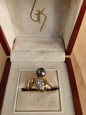 Krista Vandevelde - Creatie: romantische gouden ring (18KT) met diamant en Tahitiaanse parel kopen? Bied vanaf 450!