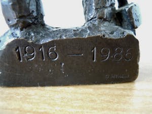 Jaap Hartman - Zwaar massief bronzen beeldje in opdracht gemaakt. kopen? Bied vanaf 45!