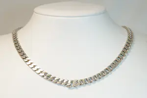 46 - 1e gehalte zilveren gourmette collier met platte schakels kopen? Bied vanaf 120!