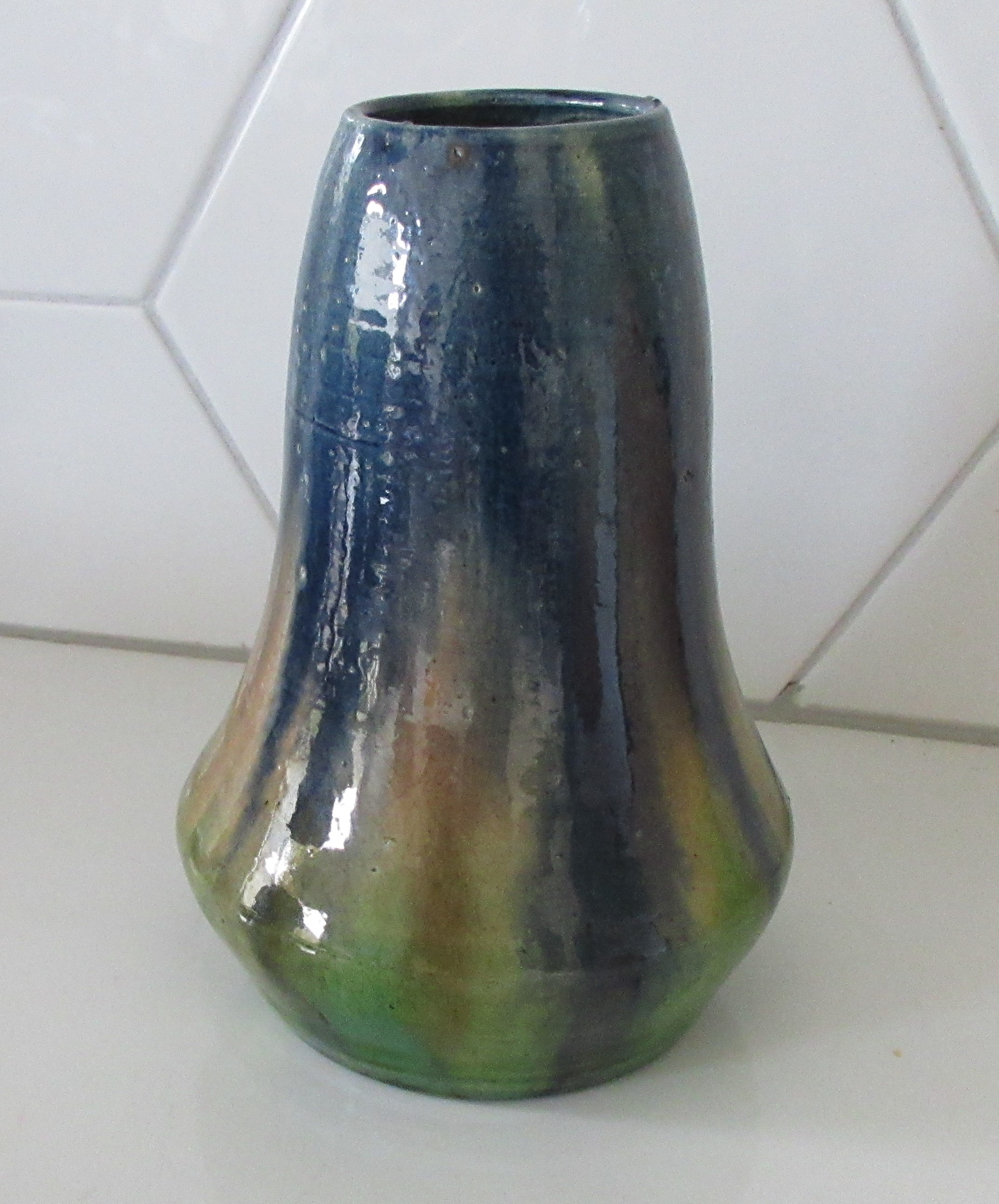 Niet of onleesbaar gesigneerd - Art nouveau Majolica vaas kopen? Bied vanaf 1!