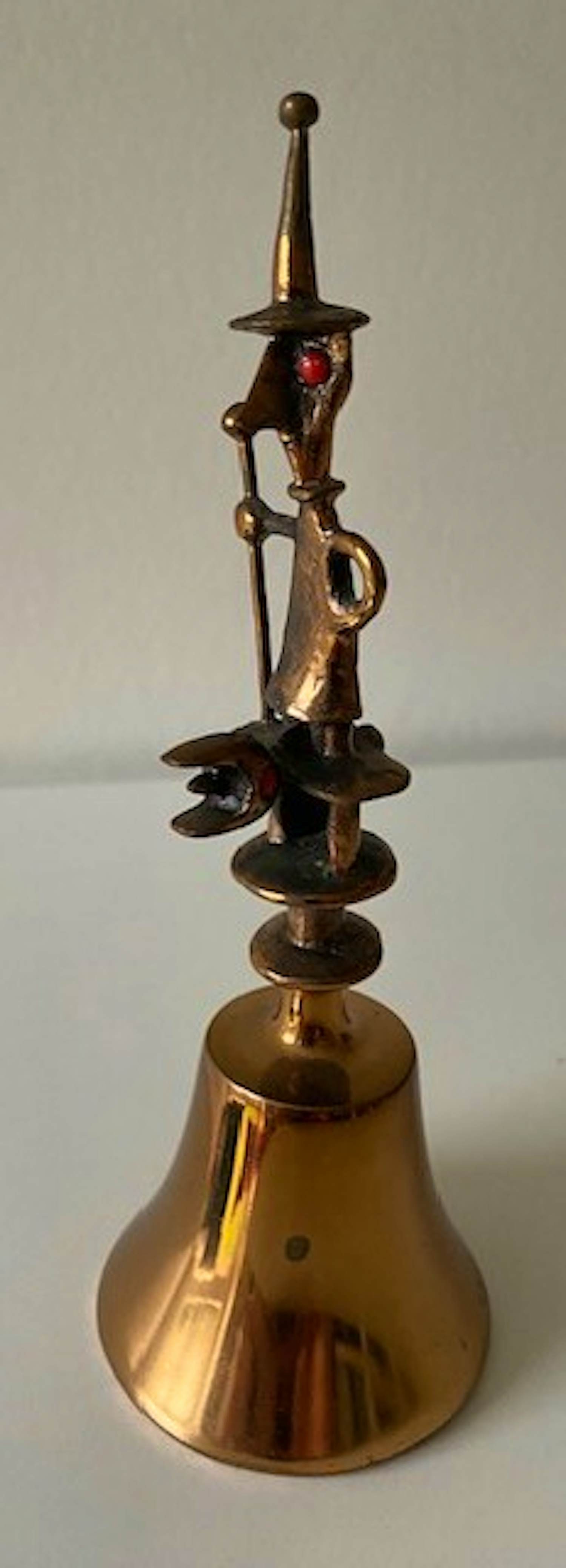 Lajos Muharos - Brutalistische bronzen tafelbel met sculptuur kopen? Bied vanaf 75!