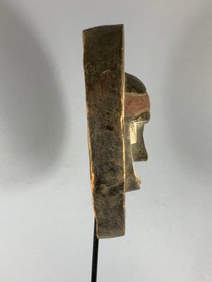 Kwele - Tribal used African Mask from the Kwele - Gabon. kopen? Bied vanaf 35!