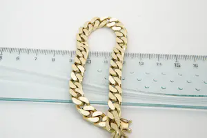 8 - Robuuste 14 krt geel-gouden unisex armband - vierkante gourmette schakel kopen? Bied vanaf 2080!