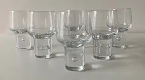 Kosta Boda - 6 stijlvolle midcentury sherryglazen "Mambo" / Vicke Lindstrand kopen? Bied vanaf 30!