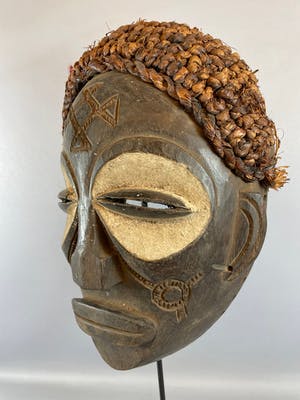 Chokwe - 220267 African mask from the Chokwe - Angola. kopen? Bied vanaf 55!
