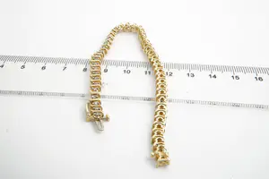 60- Chique geel-goud (14krt) & diamanten (2 ct) zg. slinger of guirlande armband kopen? Bied vanaf 1120!