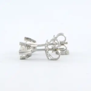 18k gouden solitair oorknoppen met briljant geslepen diamant 0.24ct F/G - VS/SI kopen? Bied vanaf 350!