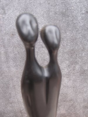 Louise Hederstrom - Beeld ‘twee worden een’ kopen? Bied vanaf 70!