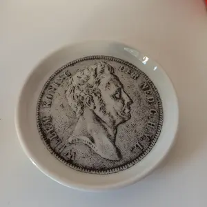 N.V. Porselein- en Tegelfabriek Mosa - Onderzetters, keramiek, van Willem 1, 2 en 3. Nieuwstaat kopen? Bied vanaf 1!