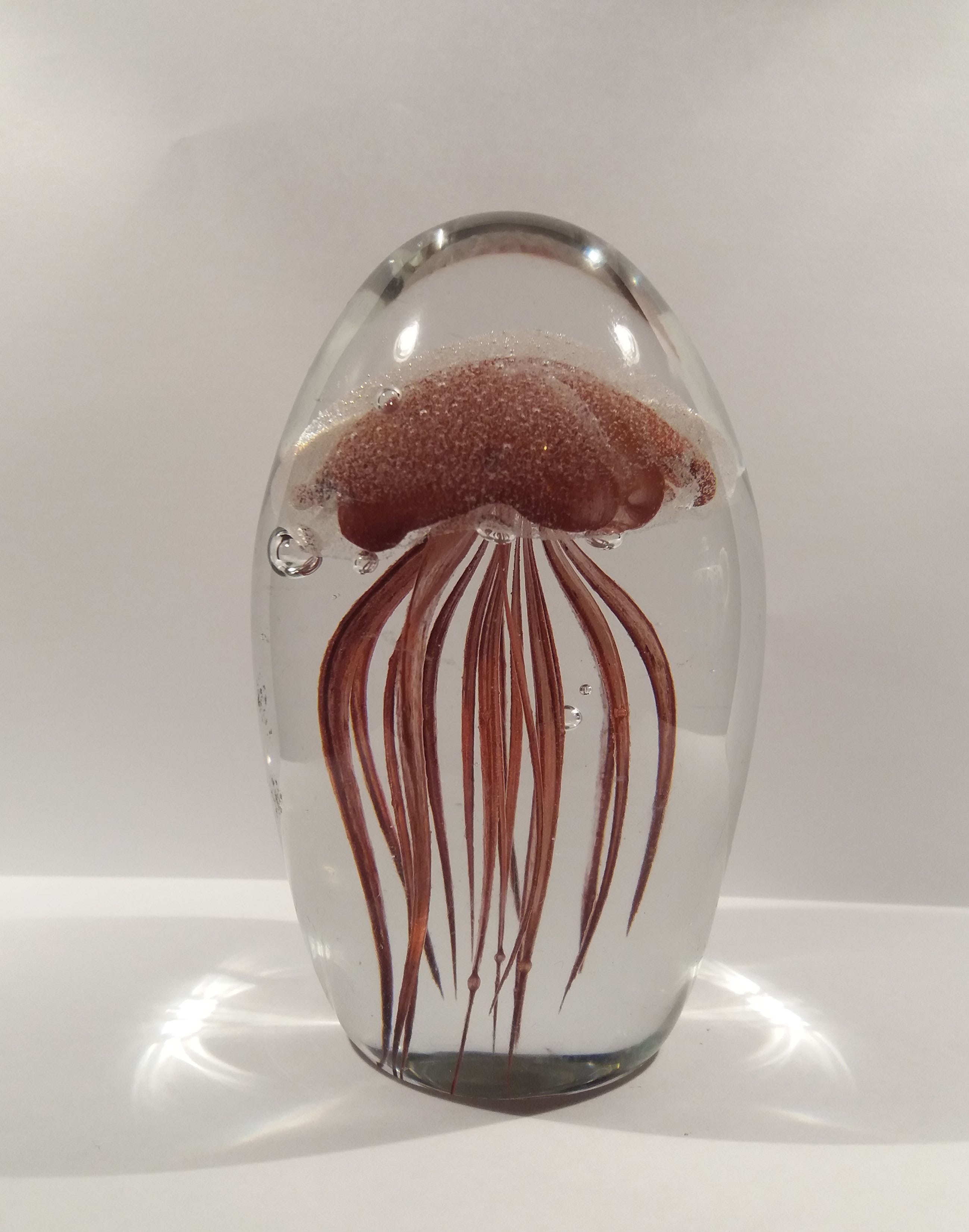 Niet of onleesbaar gesigneerd - 3D jellyfish Presse-papier Glow in the Dark verkocht voor € 1!