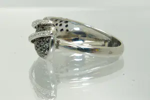 22 - 18 karaats witgouden ring met diamant ca 0.65 crt briljant kopen? Bied vanaf 500!