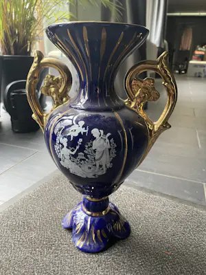 Niet of onleesbaar gesigneerd - Decoratieve vaas kaufen? Bieten Sie von 1!