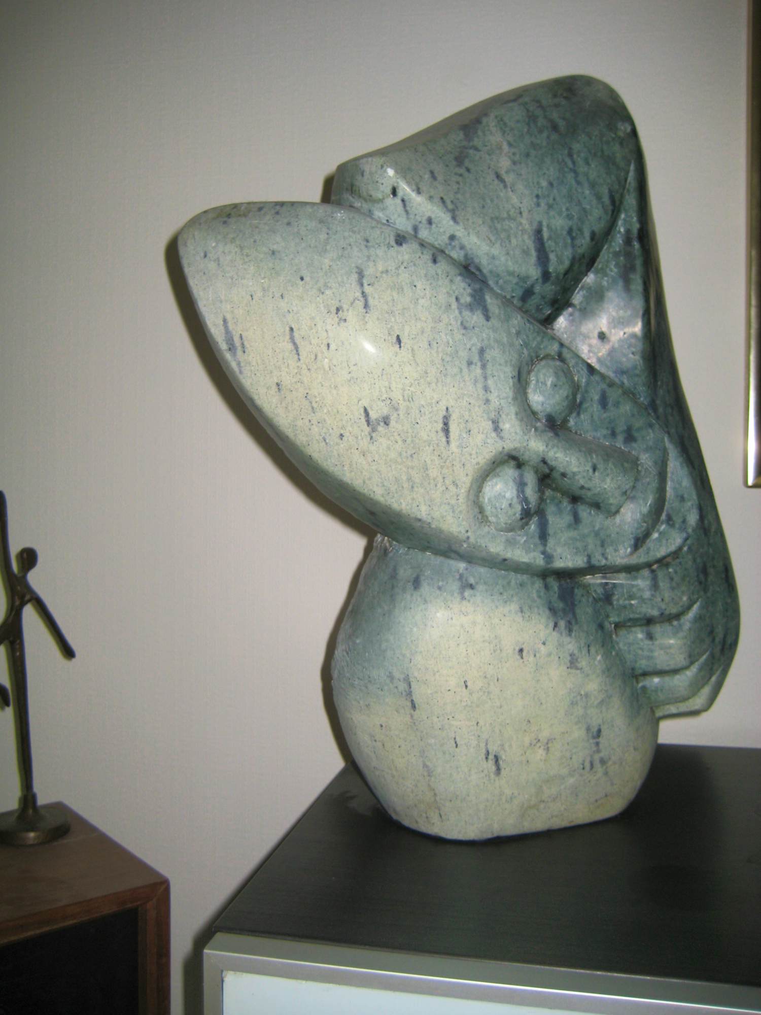 Josiah Chigodora - Afrikaanse stenen sculptuur inyanga van Josiah Chigodora kopen? Bied vanaf 500!