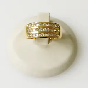 AcheterDiamond Ring? Enchérissez de 950!