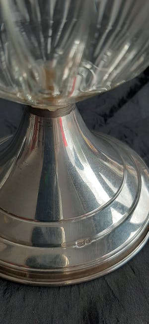 1e gehalte Zilver - Handgemaakte Murano vaas met zilveren voet kopen? Bied vanaf 20!