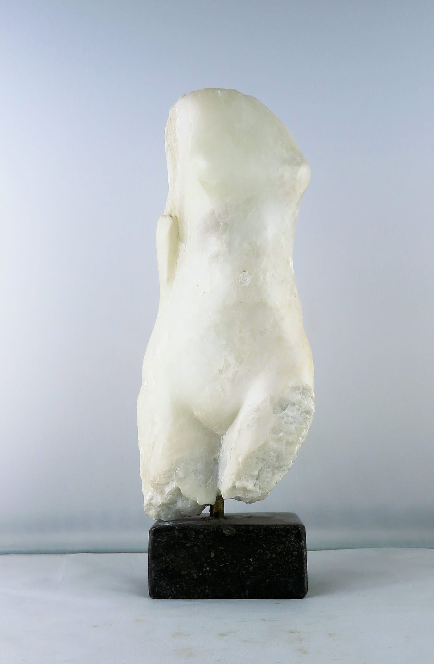 Anton Geerlings - Marmer, Vrouwentorso kopen? Bied vanaf 250!