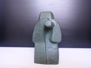 Niet of onleesbaar gesigneerd - Kubistisch gesigneerd beeldje van fluitspeler kopen? Bied vanaf 1!