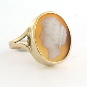 Gele (BWG) ring met cameo - 3.0 gram - ringmaat 17 (53) kopen? Bied vanaf 155!