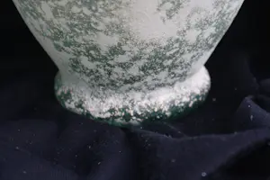 Niet of onleesbaar gesigneerd - Uitzonderlijk stijlvolle Loodkristalen Groene Oude Glazen Murano Vetro A Scavo V kopen? Bied vanaf 1!