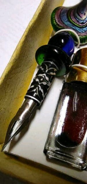 Curiosa - Handmaded calligraphy pen in colored glass kopen? Bied vanaf 1!