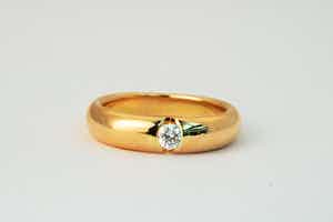 2566 - Elegante diamanten rosé-gouden dames solitairring - 0.15ct - 14krt goud verkocht voor € 280!